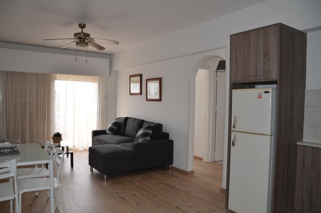 Surf & Sun Holiday Apartments ليماسول المظهر الخارجي الصورة