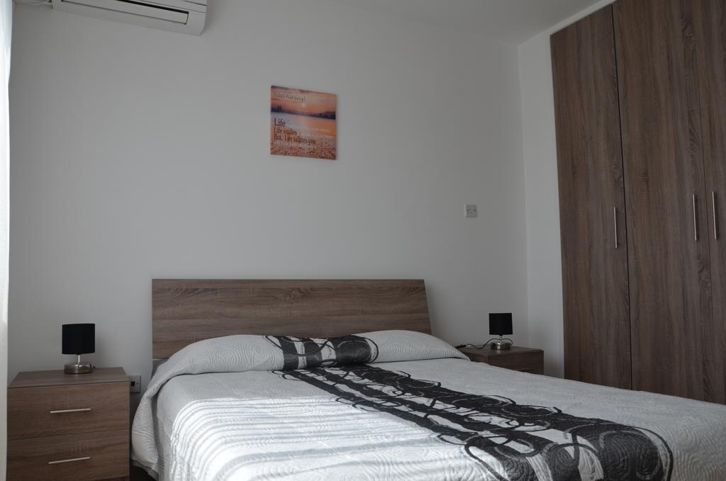 Surf & Sun Holiday Apartments ليماسول المظهر الخارجي الصورة