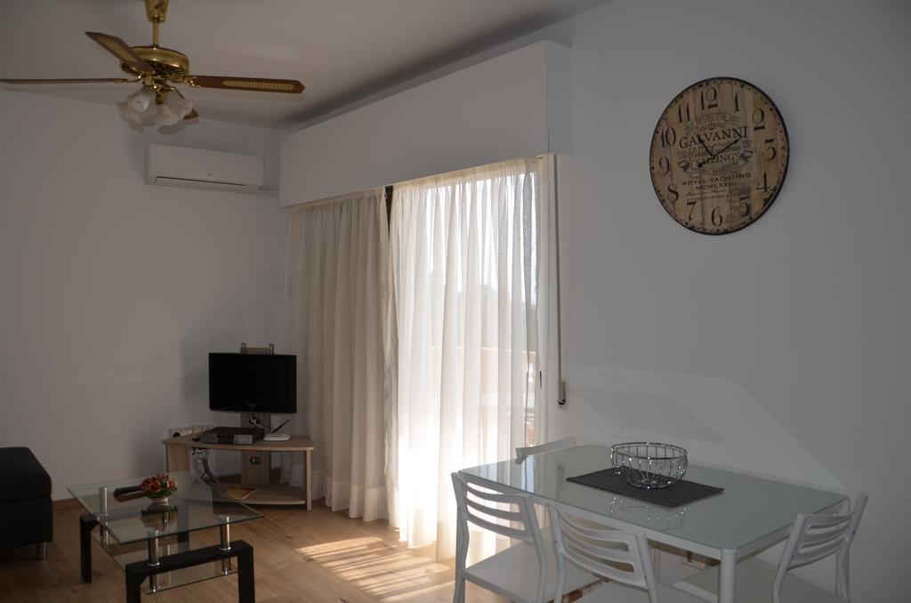 Surf & Sun Holiday Apartments ليماسول المظهر الخارجي الصورة