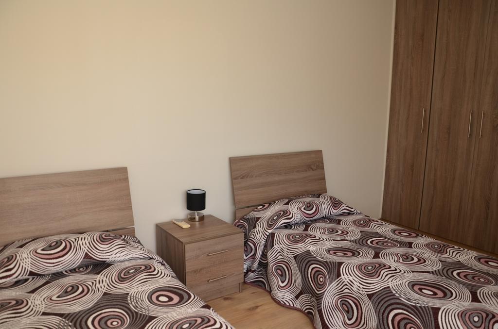 Surf & Sun Holiday Apartments ليماسول المظهر الخارجي الصورة
