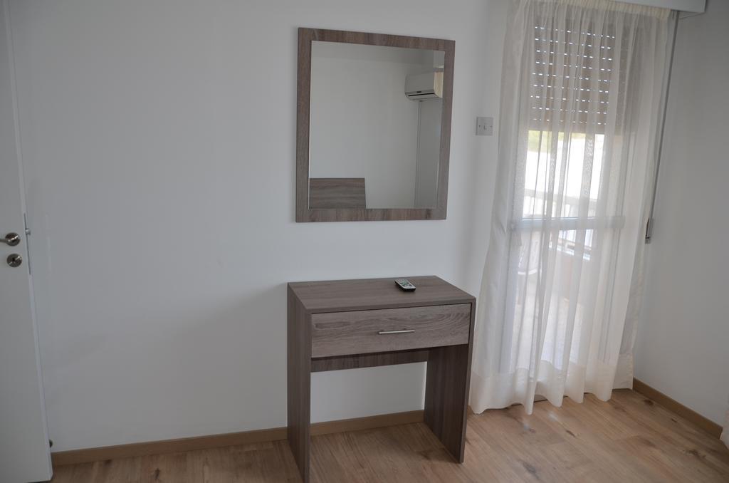 Surf & Sun Holiday Apartments ليماسول المظهر الخارجي الصورة